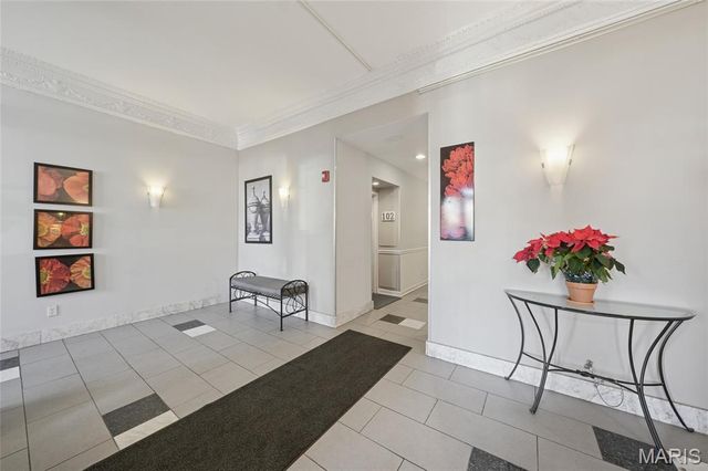 5330 Pershing Avenue 506, St Louis, MO 63112