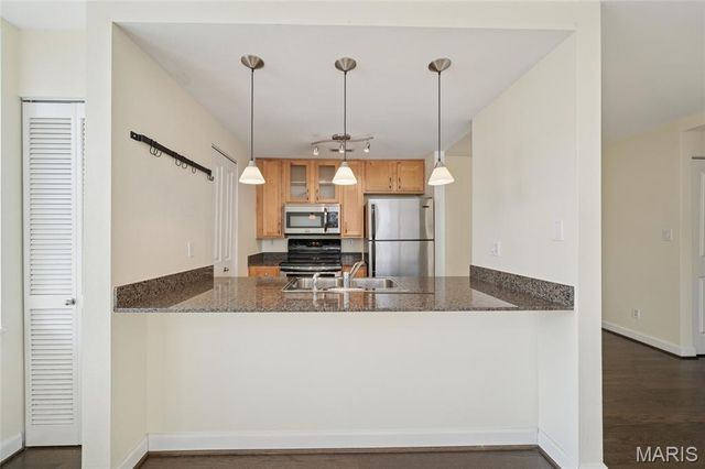 5330 Pershing Avenue 506, St Louis, MO 63112