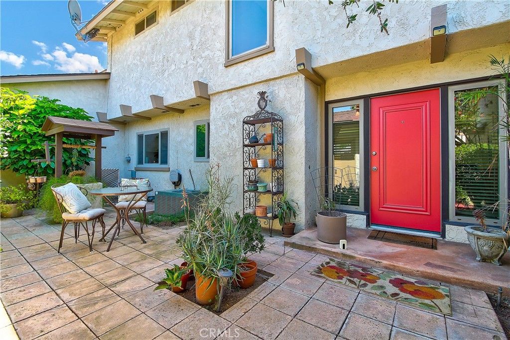 Image 6 of property listing at 6618 Wintertree Drive, Riverside, CA 92506