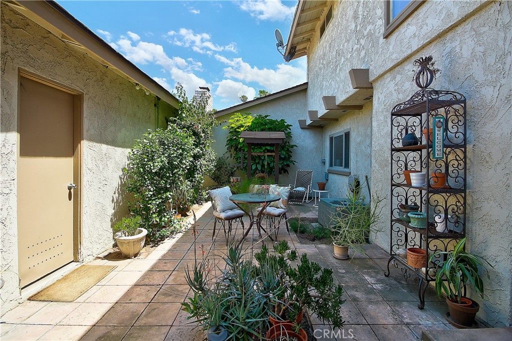 Image 7 of property listing at 6618 Wintertree Drive, Riverside, CA 92506