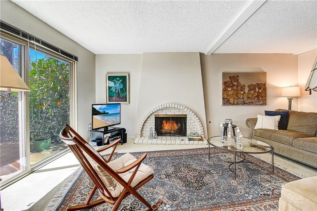 Image 9 of property listing at 6618 Wintertree Drive, Riverside, CA 92506