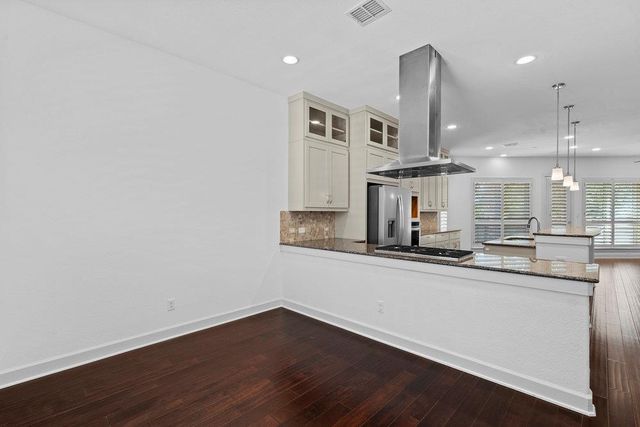 6533 E Hill DR 3, Austin, TX 78731