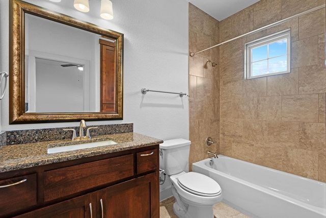 6533 E Hill DR 3, Austin, TX 78731