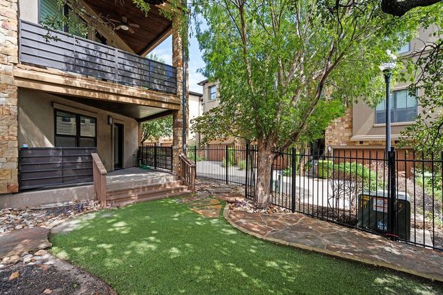 6533 E Hill DR 3, Austin, TX 78731