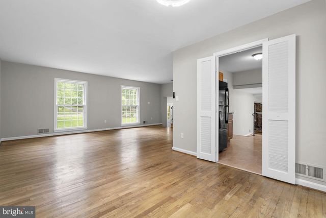 1585 KIMBLEWICK RD, Potomac, MD 20854