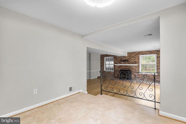 1585 KIMBLEWICK RD, Potomac, MD 20854