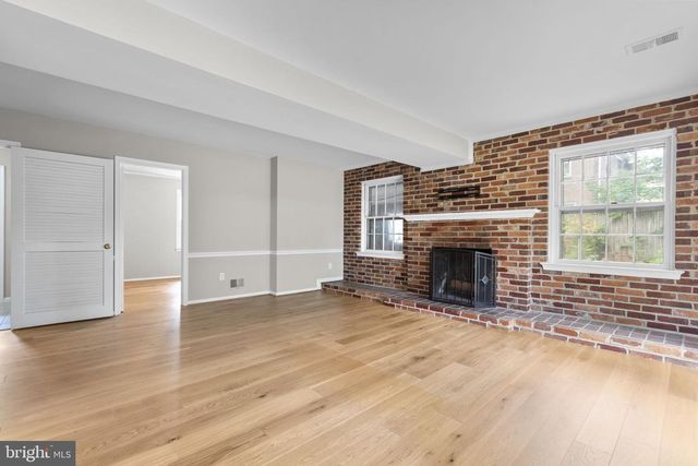 1585 KIMBLEWICK RD, Potomac, MD 20854