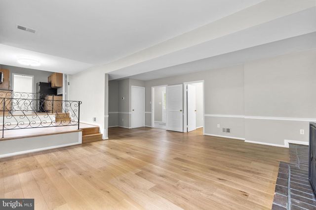 1585 KIMBLEWICK RD, Potomac, MD 20854
