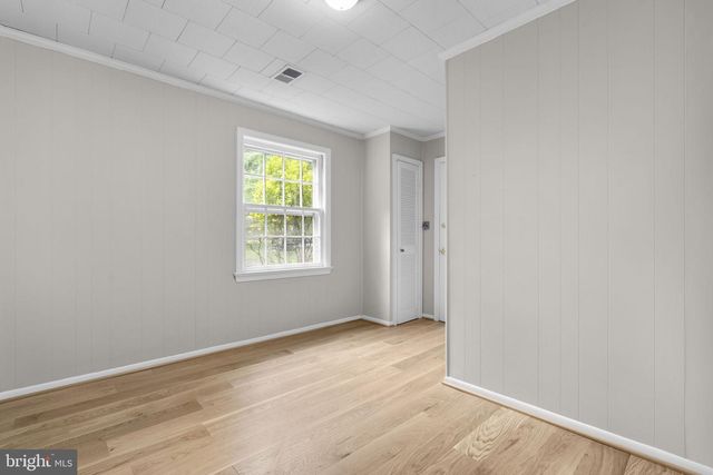 1585 KIMBLEWICK RD, Potomac, MD 20854