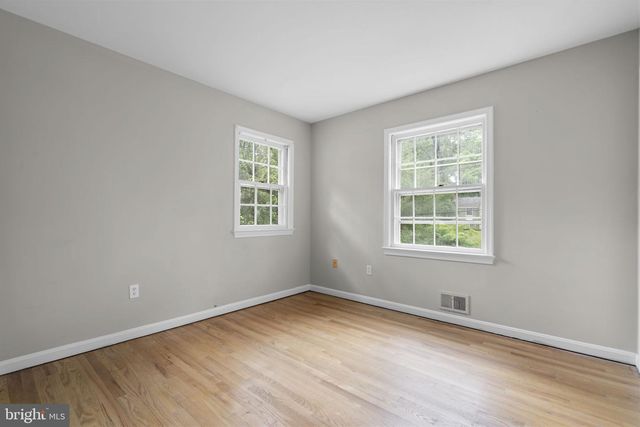 1585 KIMBLEWICK RD, Potomac, MD 20854