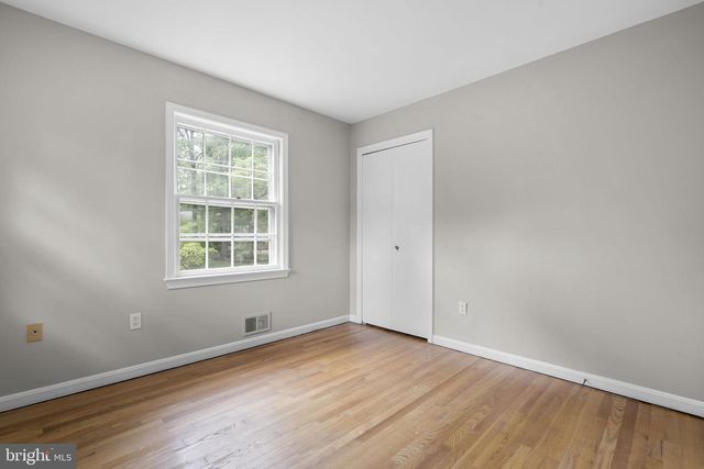 1585 KIMBLEWICK RD, Potomac, MD 20854