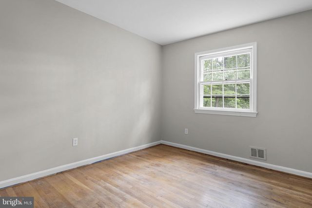1585 KIMBLEWICK RD, Potomac, MD 20854