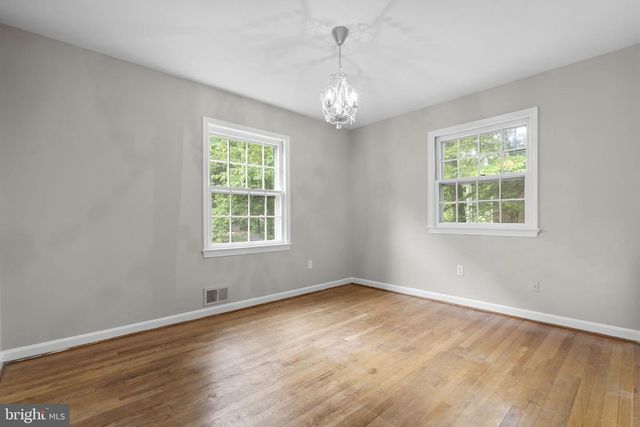 1585 KIMBLEWICK RD, Potomac, MD 20854