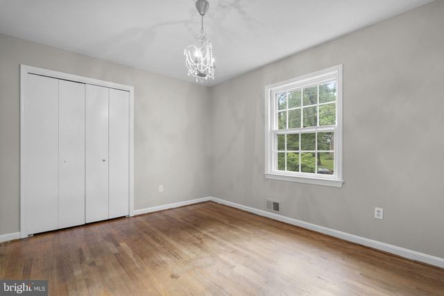 1585 KIMBLEWICK RD, Potomac, MD 20854