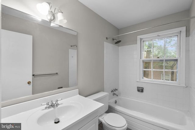 1585 KIMBLEWICK RD, Potomac, MD 20854