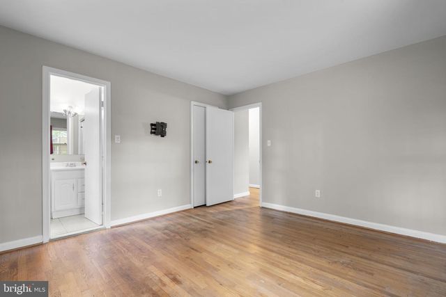1585 KIMBLEWICK RD, Potomac, MD 20854