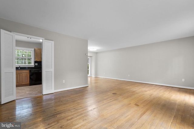 1585 KIMBLEWICK RD, Potomac, MD 20854