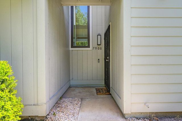 7908 Rocky Point Ct, Citrus Heights, CA 95610