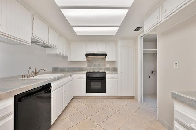 7908 Rocky Point Ct, Citrus Heights, CA 95610