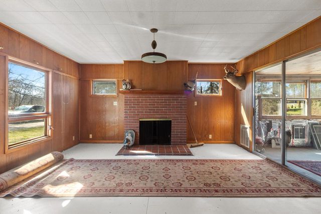 W3676 Highway 50, Lake Geneva, WI 53147