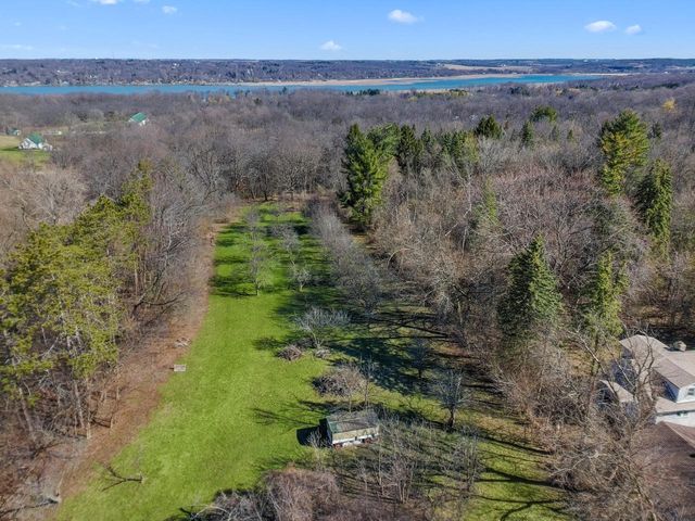 W3676 Highway 50, Lake Geneva, WI 53147