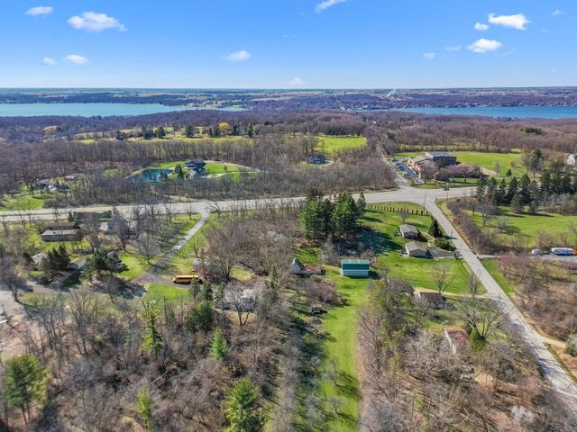 W3676 Highway 50, Lake Geneva, WI 53147