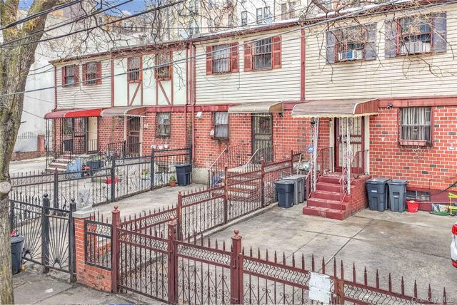 686 Saint Anns Avenue, Bronx, NY 10455