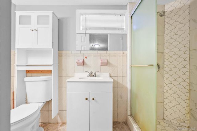 686 Saint Anns Avenue, Bronx, NY 10455