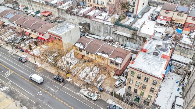 686 Saint Anns Avenue, Bronx, NY 10455