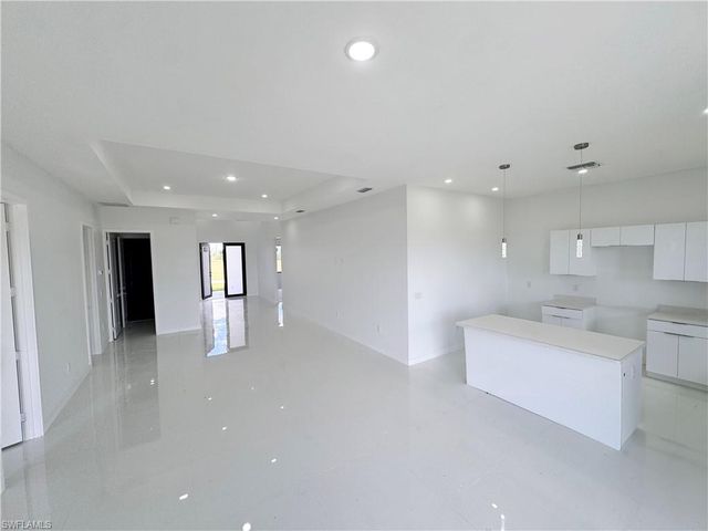 4114 NW 38th ST, Cape Coral, FL 33993