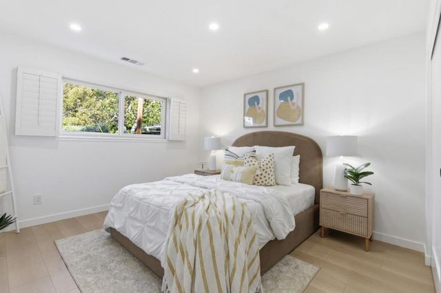 337 Roble Avenue, Redwood City, CA 94061