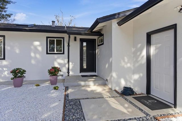 337 Roble Avenue, Redwood City, CA 94061