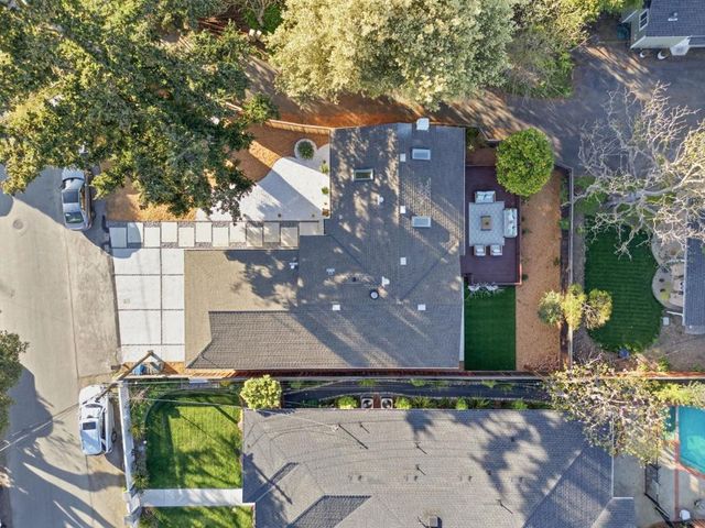 337 Roble Avenue, Redwood City, CA 94061