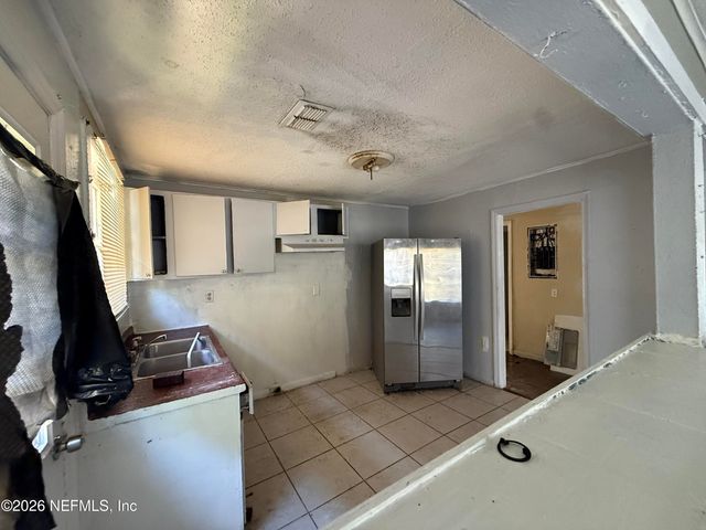 1214 PANGOLA Drive, Jacksonville, FL 32205