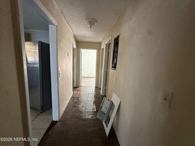 1214 PANGOLA Drive, Jacksonville, FL 32205