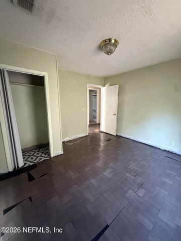 1214 PANGOLA Drive, Jacksonville, FL 32205