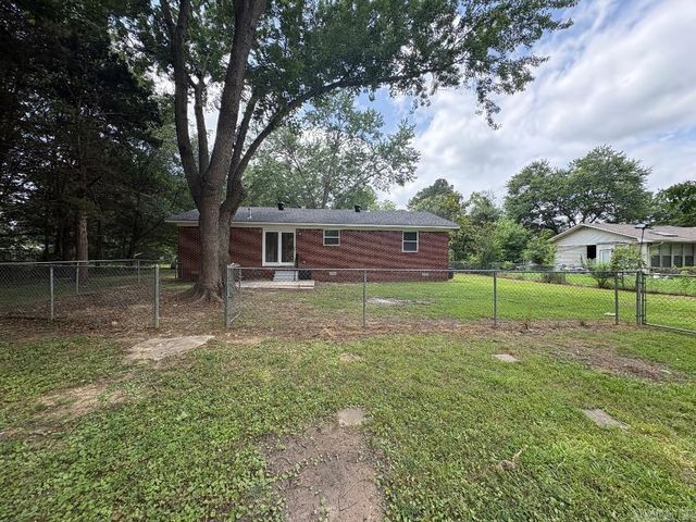 201 Spruce Street, Beebe, AR 72012