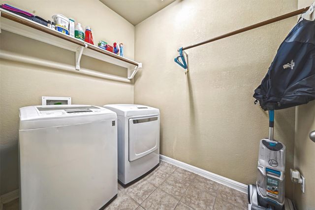 1915 Kempwood LOOP, Round Rock, TX 78665