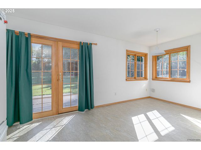 64242 E Brightwood Loop Rd, Brightwood, OR 97011