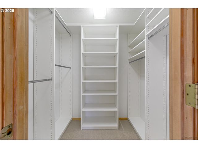 64242 E Brightwood Loop Rd, Brightwood, OR 97011