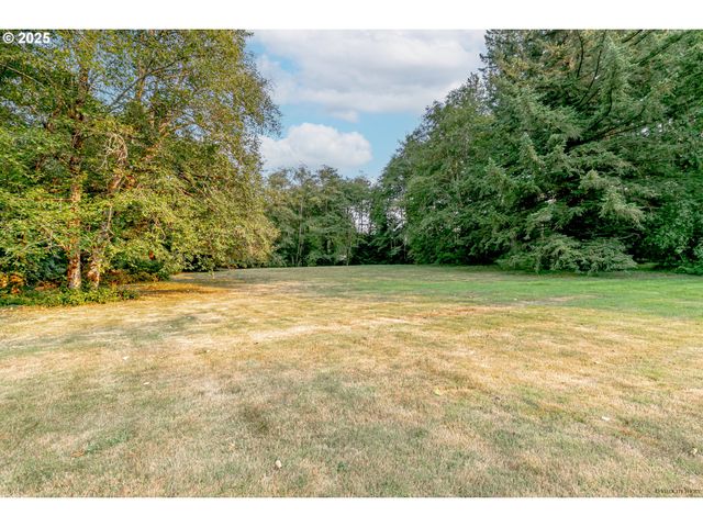 64242 E Brightwood Loop Rd, Brightwood, OR 97011