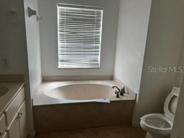 220 PALMETTO CIRCLE NE, Port Charlotte, FL 33952