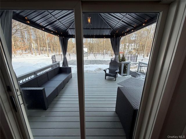 503 Wading River Road, Manorville, NY 11949