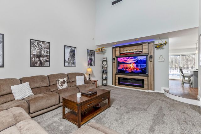 503 Wading River Road, Manorville, NY 11949