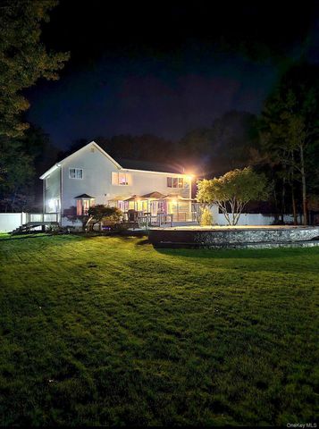 503 Wading River Road, Manorville, NY 11949