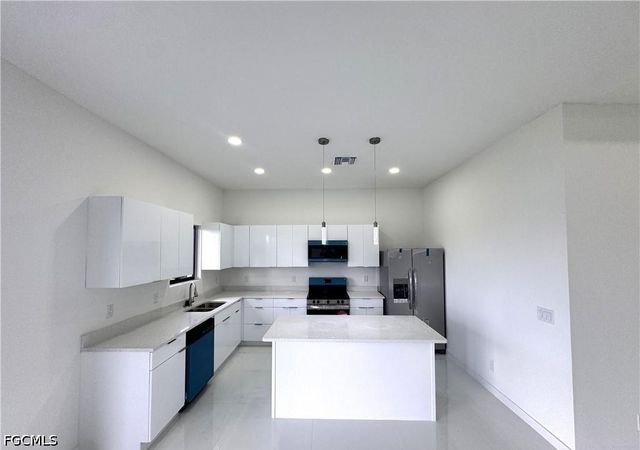 4116 NW 20th TER, Cape Coral, FL 33993