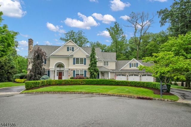 222 Deepbrook Rd, Wyckoff Twp., NJ 07481