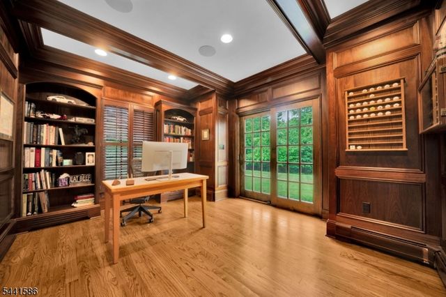 222 Deepbrook Rd, Wyckoff Twp., NJ 07481