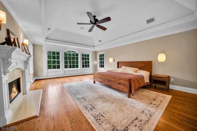 222 Deepbrook Rd, Wyckoff Twp., NJ 07481