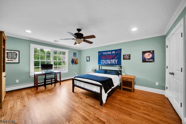 222 Deepbrook Rd, Wyckoff Twp., NJ 07481